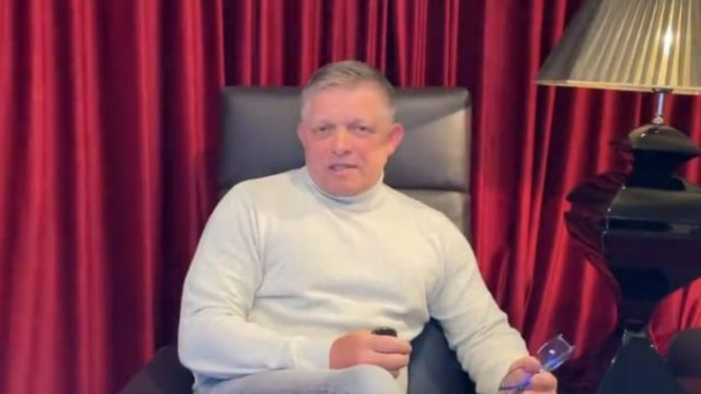 517680_robert fico 676x414.jpg