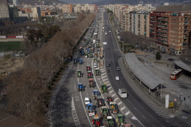 519162_spain_europe_farmers_94156 676x451.jpg