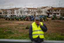 519298_europe_farmers_protest_47337 676x451.jpg