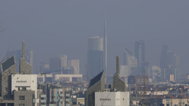 519994_italy_air_pollution_76734 676x451.jpg