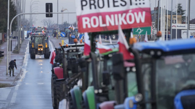 520075_poland_farmers_protest_63060 1 676x451.jpg