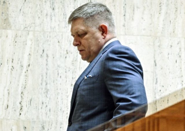 520411_premier robert fico 676x478.jpg