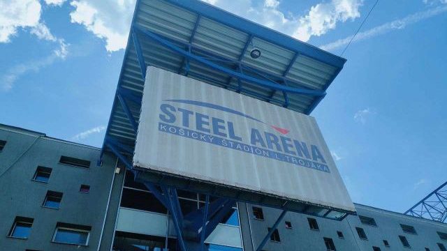 524774_steel arena v kosiciach.jpg