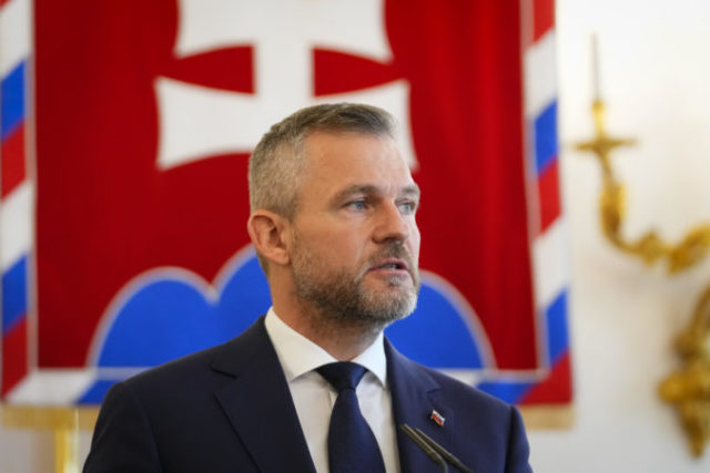 527338_slovakia_prime_minister_43588 676x451.jpg