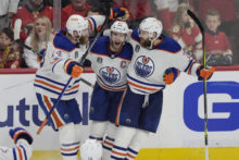 527877_stanley_cup_oilers_panthers_hockey_88803 676x451.jpg