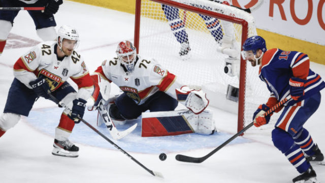 528110_stanley_cup_panthers_oilers_hockey_71207 676x422.jpg