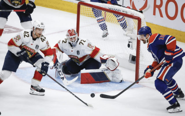 528110_stanley_cup_panthers_oilers_hockey_71207 676x422.jpg