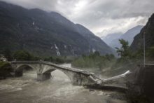 528588_switzerland_europe_storms_54288 676x451.jpg