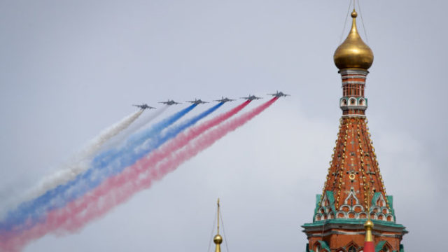 529885_russia_victory_day_parade_52016 676x451.jpg