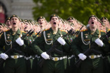 529907_aptopix_russia_victory_day_parade_98636 676x451.jpg