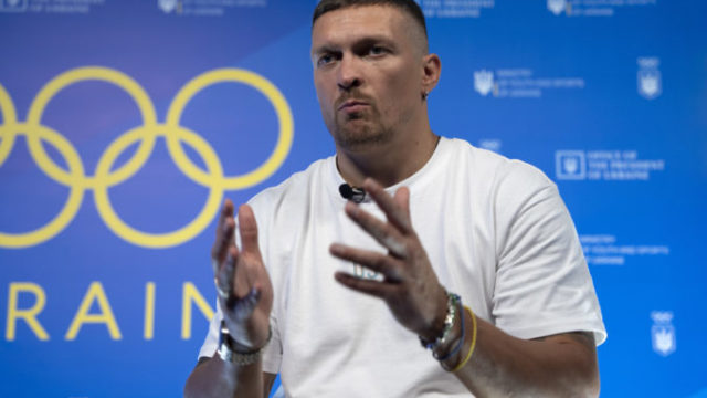 530453_paris_olympics_usyk_13543 676x449.jpg