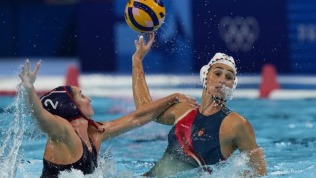 530998_paris_olympics_water_polo_84495 676x451.jpg