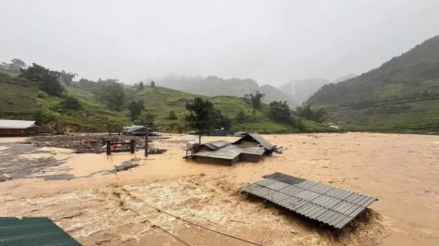 532873_vietnam_asia_typhoon_19217 676x507.jpg