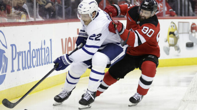 534741_maple_leafs_devils_hockey_74644 676x451.jpg