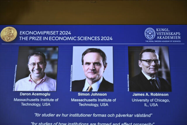 534809_sweden_nobel_economics_19610 676x451.jpg