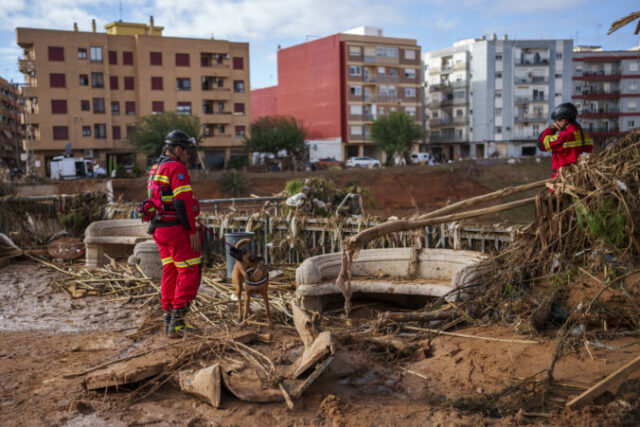 535790_spain_floods_07743 676x451.jpg