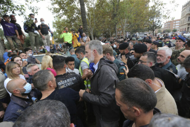 535842_spain_floods_11225 676x451.jpg