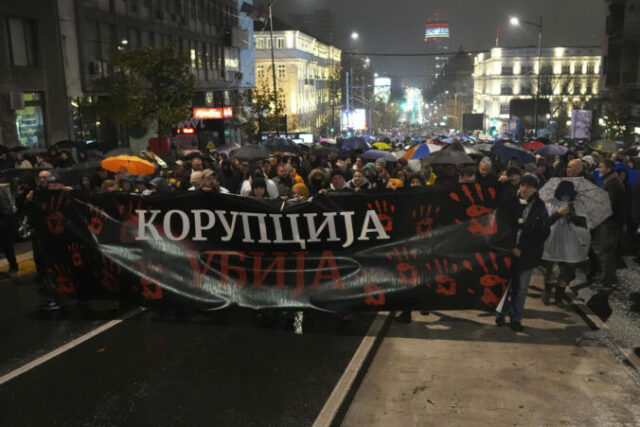 536818_serbia_roof_collapse_72438 1 676x451.jpg