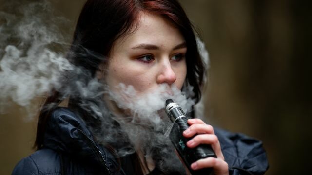 537058_vaping.jpg