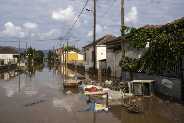 537409_greece_floods_95831 676x451.jpg