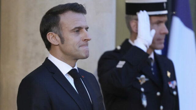 537989_france_macron_52304 676x451.jpg