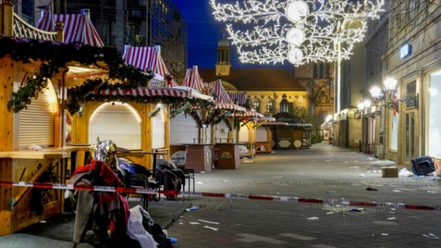 538404_germany_christmas_market_79959 676x451.jpg