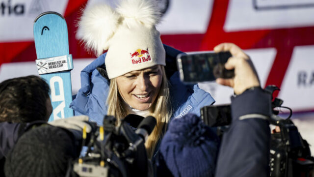 538426_switzerland_alpine_skiing_world_cup_71063 676x451.jpg