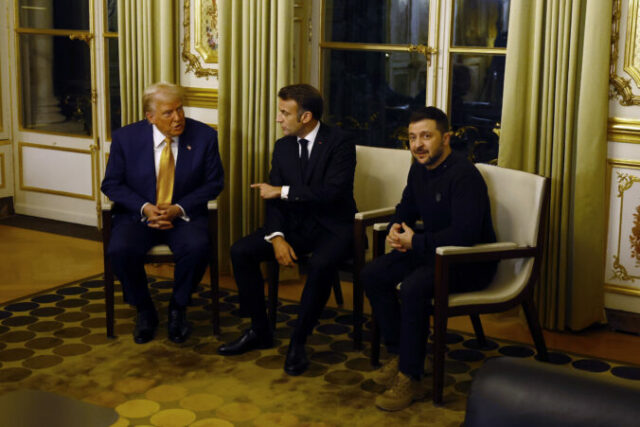 538733_france_us_trump_31228 676x451.jpg