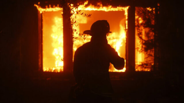 539082_california_wildfires_33624 676x451.jpg