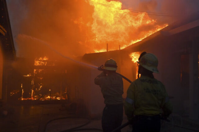 539110_california_wildfires_36042 676x451.jpg