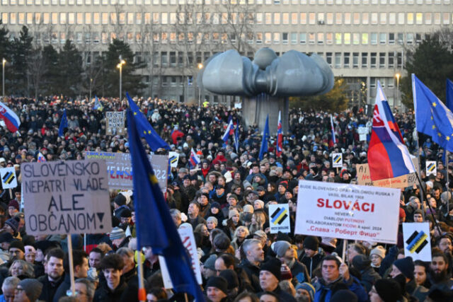 539940_slovakia_protest_10372 676x451.jpg