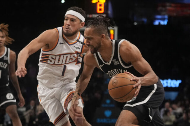 540683_suns_nets_basketball_09521 676x451.jpg