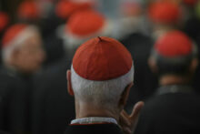 543955_vatican_pope_25602 676x451.jpg