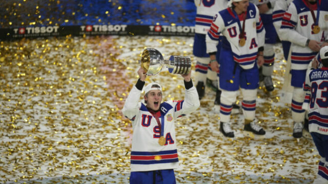 524994_sweden_hockey_worlds_88125 676x451.jpg