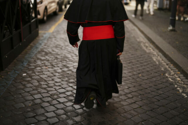 544248_vatican_conclave_93743 676x451.jpg