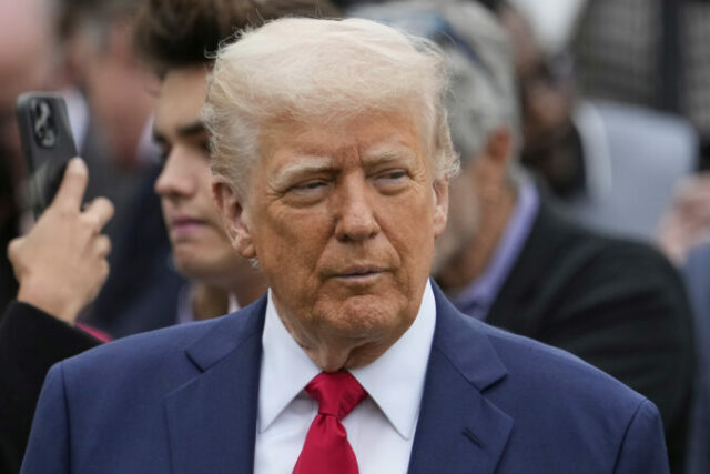 544337_trump_white_house_easter_egg_roll_49271 676x451.jpg