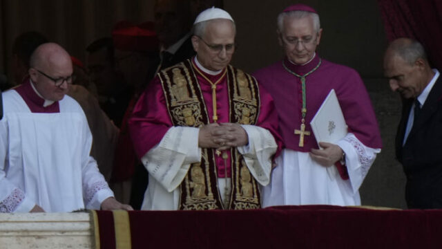 544363_aptopix_vatican_conclave_new_pope_83121 676x451.jpg