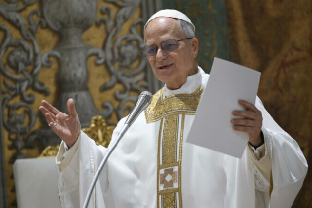 544395_vatican_pope_19473 676x451.jpg