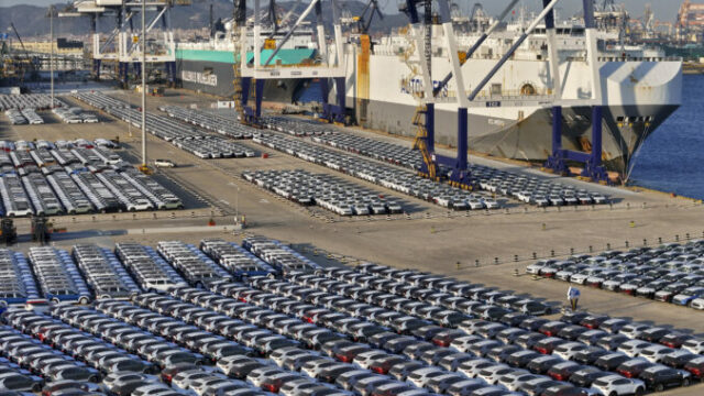 544401_china_auto_sales_49516 676x451.jpg