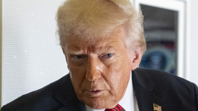 544613_trump_21195 676x452.jpg
