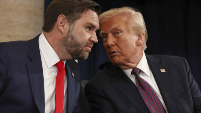 544776_trump_inauguration_96772 676x451.jpg