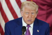 544954_trump_mideast_65176 676x451.jpg