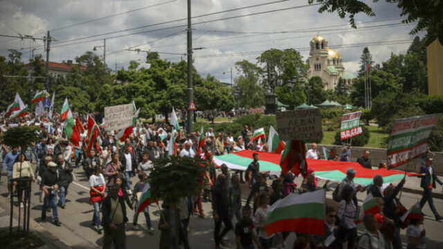 545230_bulgaria_eurozone_protest_24303 676x452.jpg