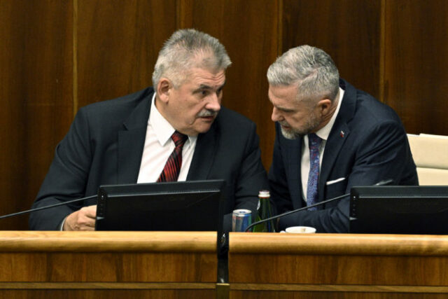 545586_mimoriadna schodza odvolavanie sutaja estoka 3 676x451.jpg