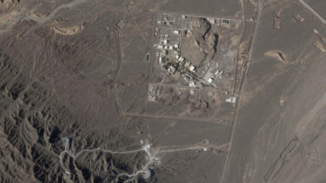 545843_iran_nuclear_new_underground_site_38110 676x451.jpg