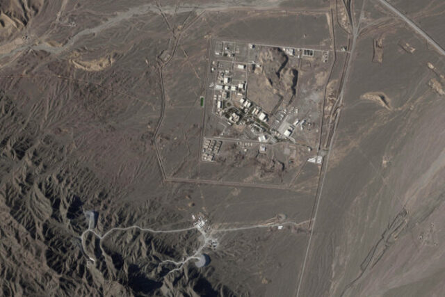 545843_iran_nuclear_new_underground_site_38110 676x451.jpg