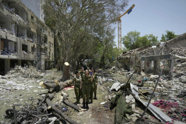 546055_israel_iran_mideast_wars_87297 676x451.jpg