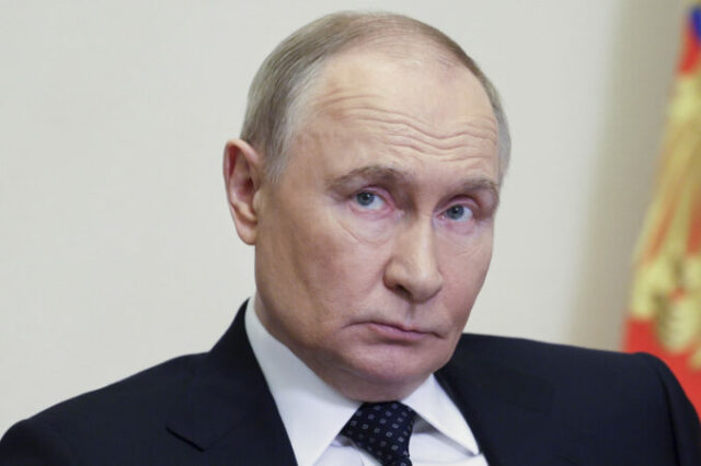 546408_russia_putin_15315 676x450.jpg