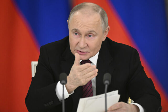 546420_russia_victory_day_43845 676x451.jpg