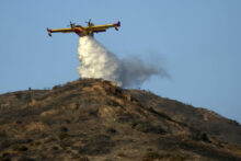 546424_greece_wildfire_70028 676x451.jpg